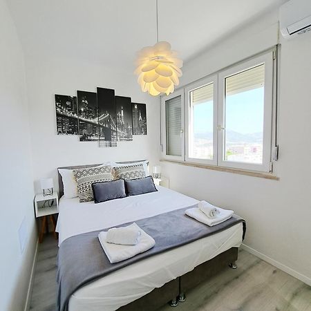 New! Top Apartment, Split View From Above Екстер'єр фото