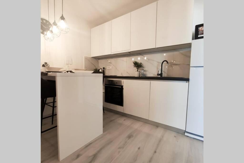 New! Top Apartment, Split View From Above Екстер'єр фото