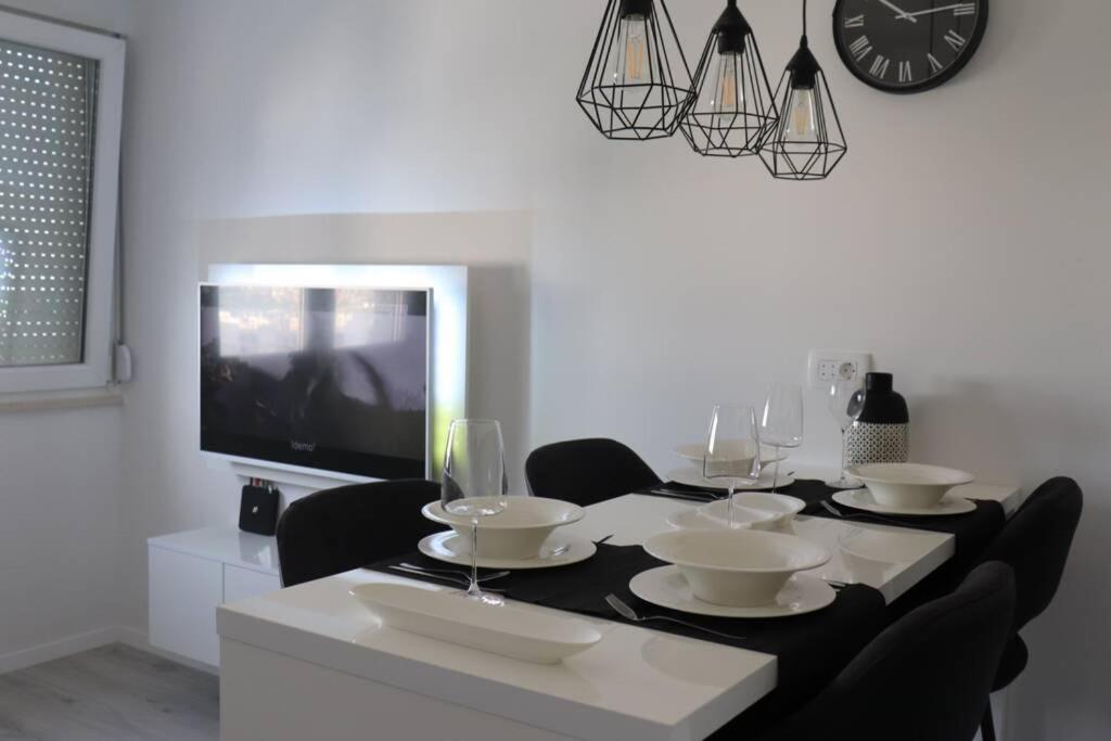 New! Top Apartment, Split View From Above Екстер'єр фото