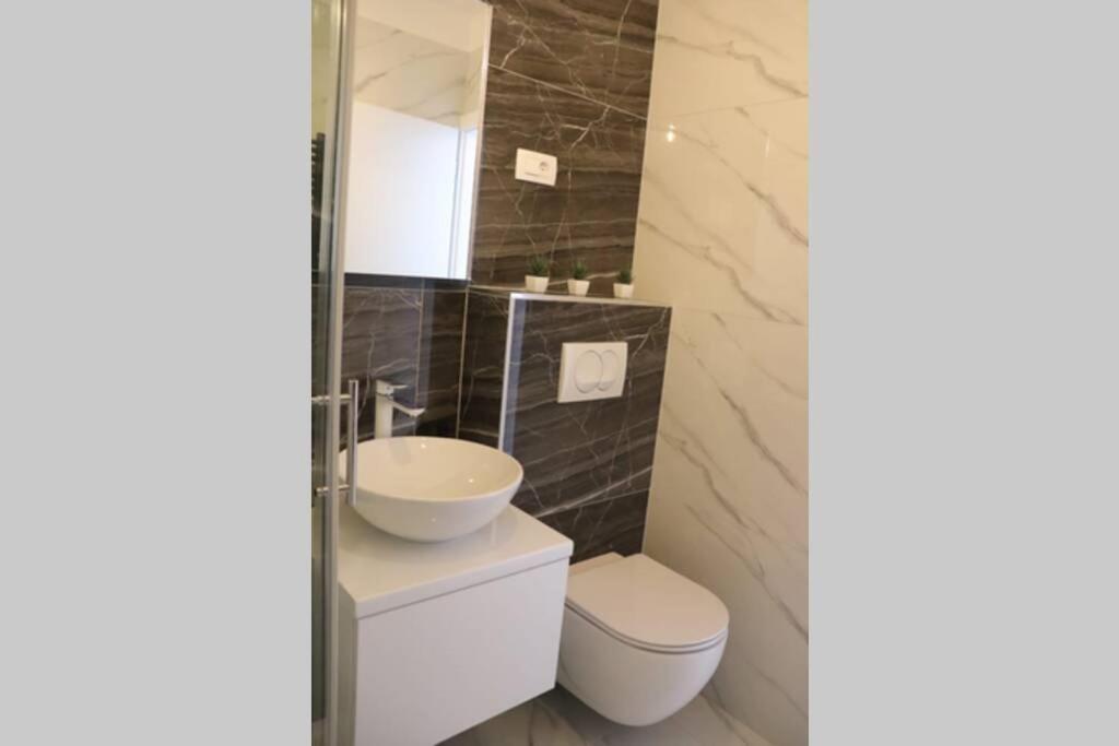 New! Top Apartment, Split View From Above Екстер'єр фото