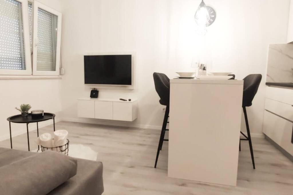 New! Top Apartment, Split View From Above Екстер'єр фото